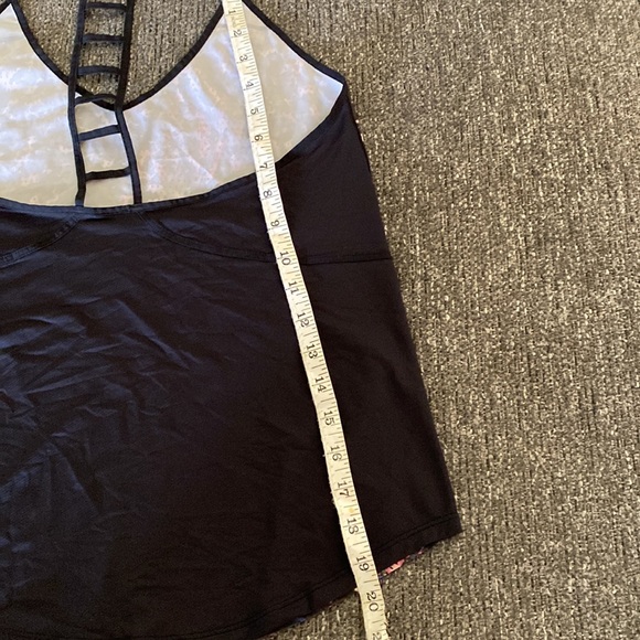 Lululemon tank top - Picture 4 of 8